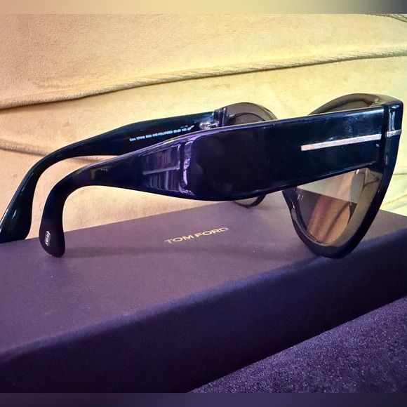 Tom Ford Cara Black Sunglasses - Picture 6 of 8